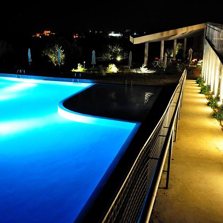 Leivatho Hotel Zvoronáta Kültér fotó